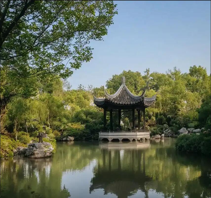 昆明东川距离餐饮有限公司